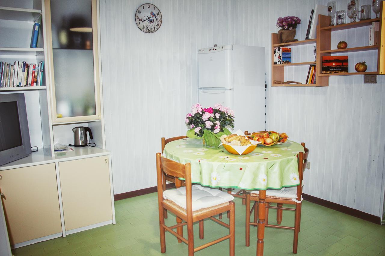 Gottardo Bed & Breakfast Monserrato Ngoại thất bức ảnh