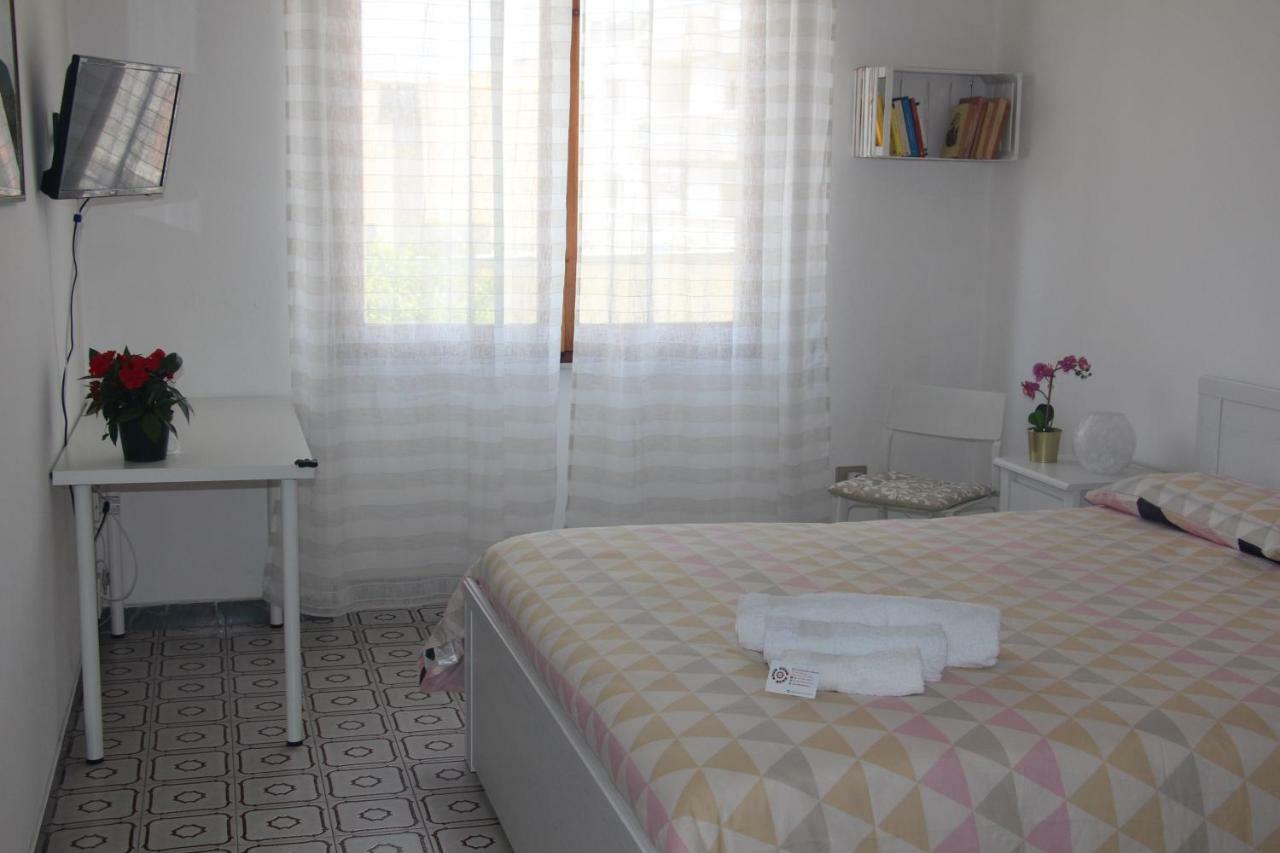 Gottardo Bed & Breakfast Monserrato Ngoại thất bức ảnh