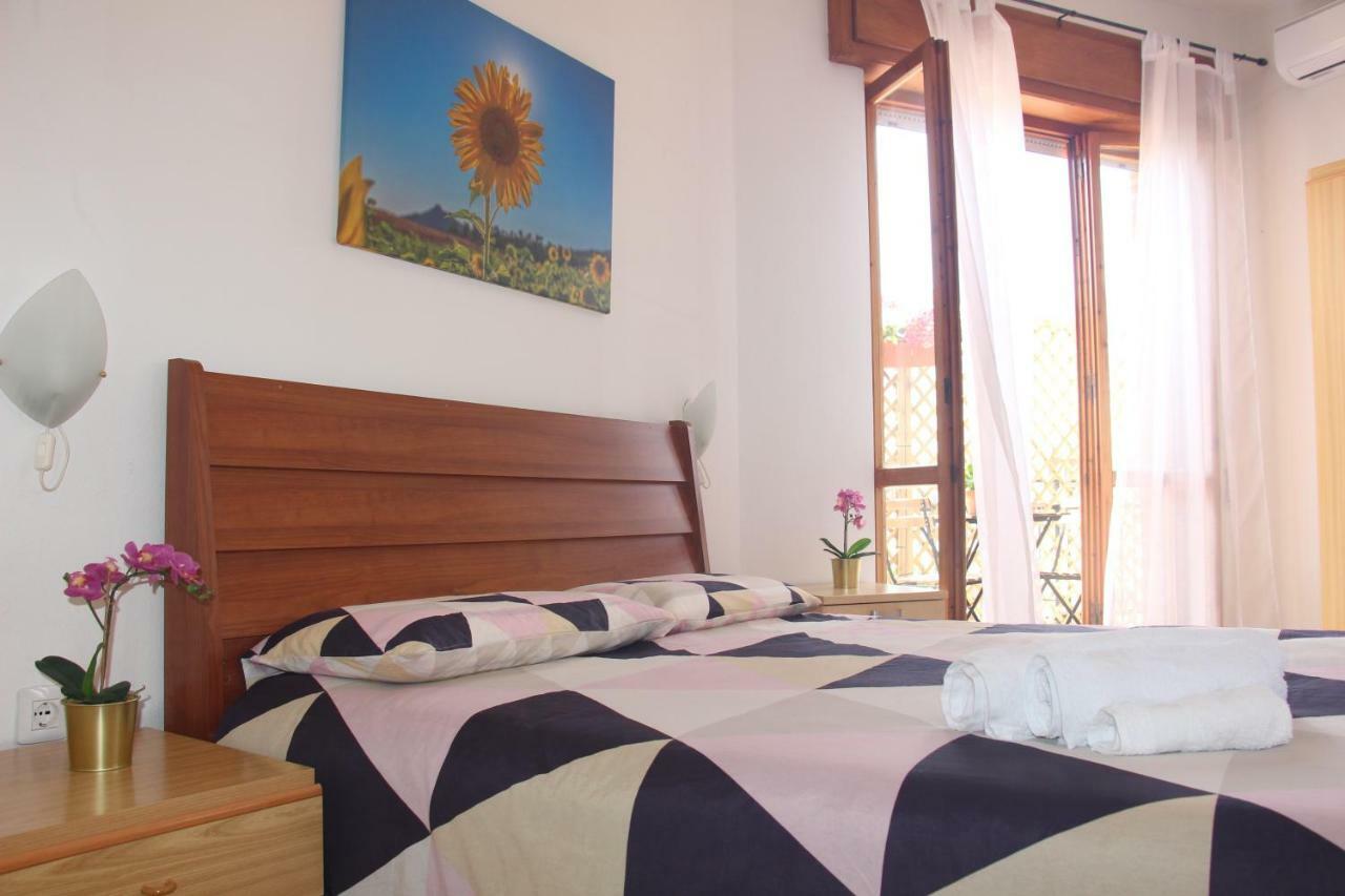 Gottardo Bed & Breakfast Monserrato Ngoại thất bức ảnh